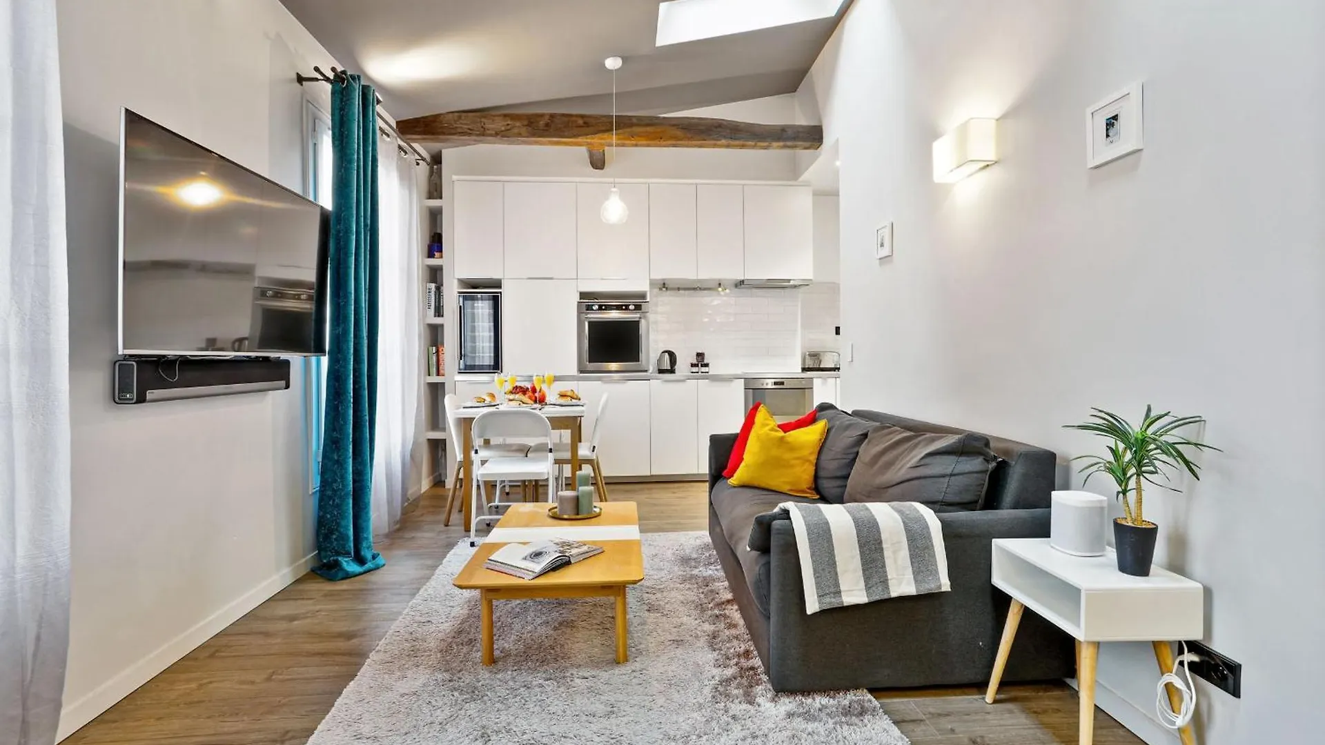 아파트 Eiffel Tower & Champ De Mars - 1Br - Cityapartmentstay 파리