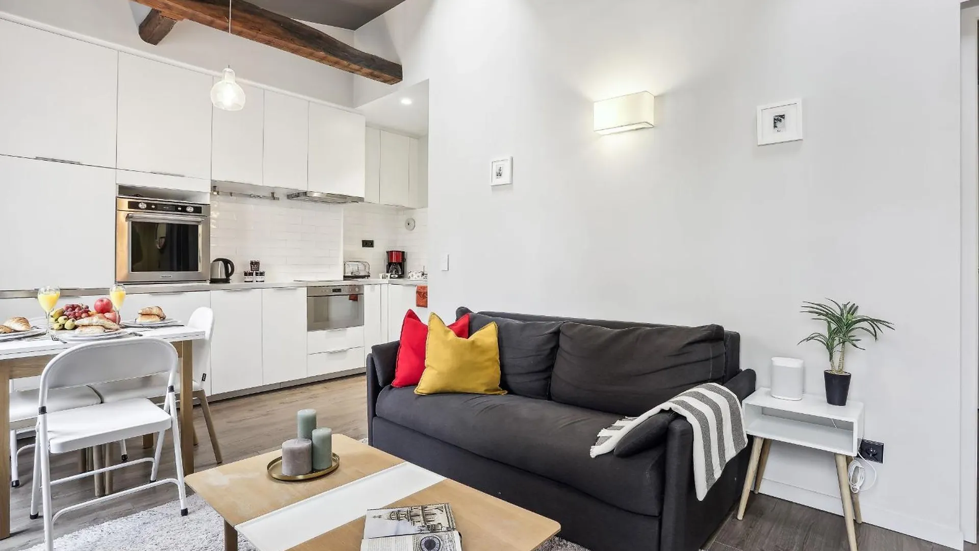 아파트 Eiffel Tower & Champ De Mars - 1Br - Cityapartmentstay 파리